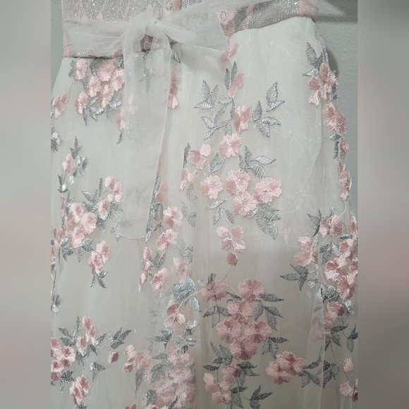 3 Girl Dresses - Picture 7 of 16